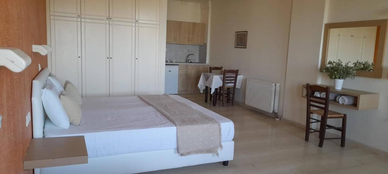 Lofos Apartments Принос Екстериор снимка