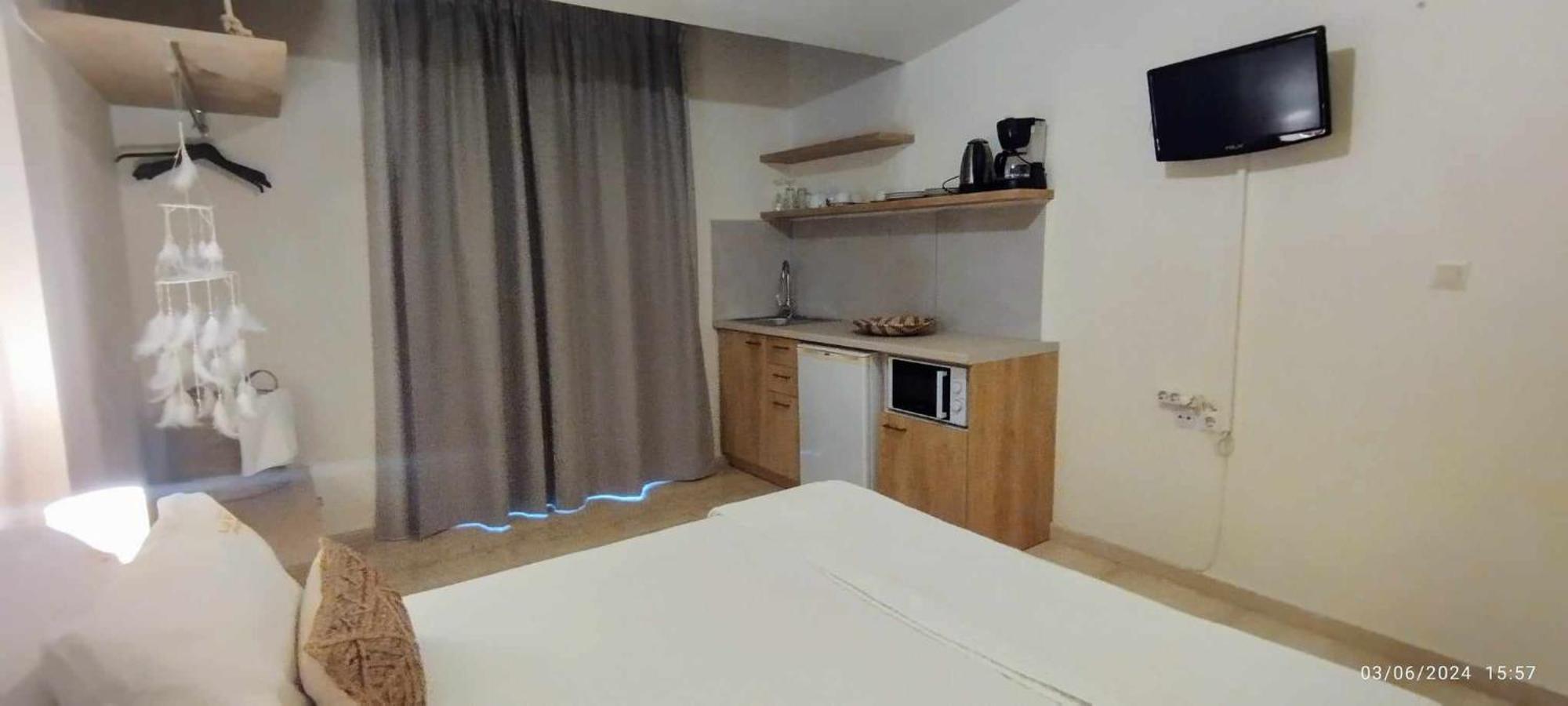 Lofos Apartments Принос Екстериор снимка